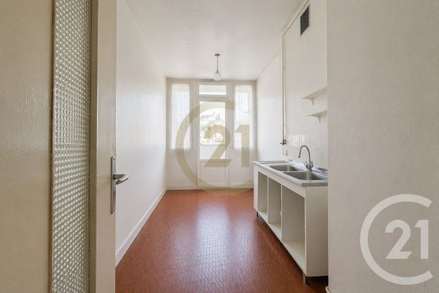 Appartement F2 à vendre - 2 pièces - 48.98 m2 - IVRY SUR SEINE - 94 - ILE-DE-FRANCE - Century 21 Raspail