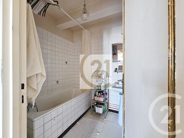 Appartement F2 à vendre - 2 pièces - 48.98 m2 - IVRY SUR SEINE - 94 - ILE-DE-FRANCE - Century 21 Raspail