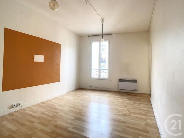 Appartement F2 à vendre - 2 pièces - 33.14 m2 - IVRY SUR SEINE - 94 - ILE-DE-FRANCE - Century 21 Raspail