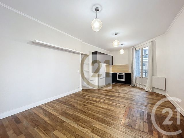 Appartement F2 à vendre - 2 pièces - 45.14 m2 - IVRY SUR SEINE - 94 - ILE-DE-FRANCE - Century 21 Raspail