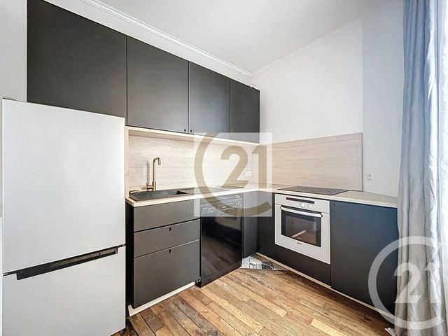 Appartement F2 à vendre - 2 pièces - 45.14 m2 - IVRY SUR SEINE - 94 - ILE-DE-FRANCE - Century 21 Raspail