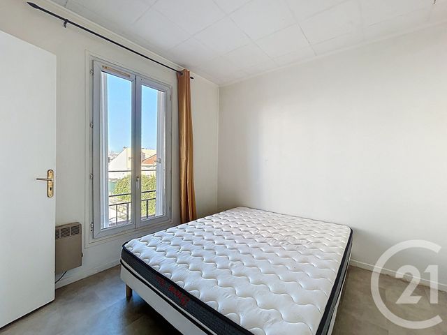 Appartement F2 à vendre - 2 pièces - 26.27 m2 - IVRY SUR SEINE - 94 - ILE-DE-FRANCE - Century 21 Raspail