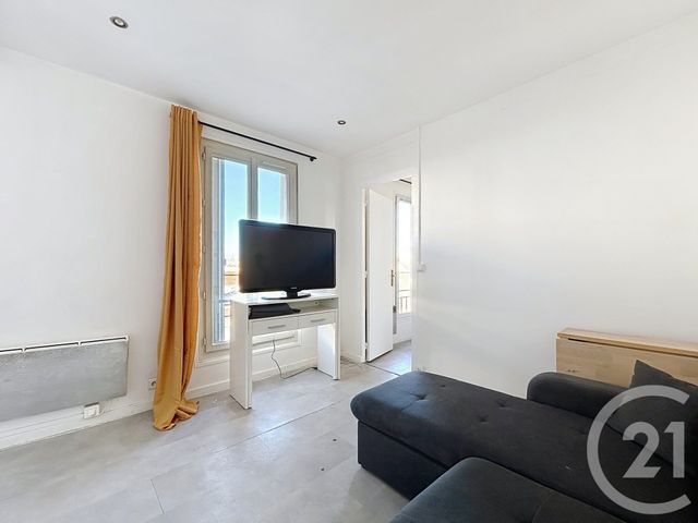 Appartement F2 à vendre - 2 pièces - 26.27 m2 - IVRY SUR SEINE - 94 - ILE-DE-FRANCE - Century 21 Raspail
