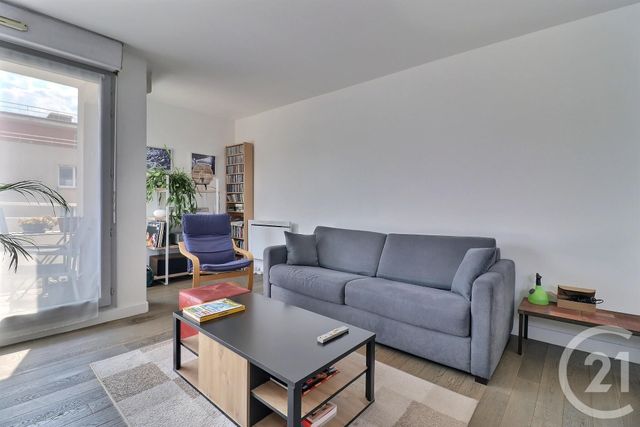 Appartement F3 à vendre - 3 pièces - 61.83 m2 - IVRY SUR SEINE - 94 - ILE-DE-FRANCE - Century 21 Raspail