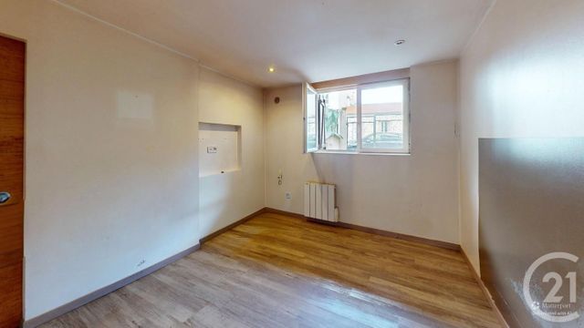 Appartement F2 à vendre - 3 pièces - 55.38 m2 - IVRY SUR SEINE - 94 - ILE-DE-FRANCE - Century 21 Raspail