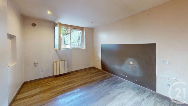 Appartement F2 à vendre - 3 pièces - 55.38 m2 - IVRY SUR SEINE - 94 - ILE-DE-FRANCE - Century 21 Raspail
