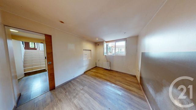 Appartement F2 à vendre - 3 pièces - 55.38 m2 - IVRY SUR SEINE - 94 - ILE-DE-FRANCE - Century 21 Raspail