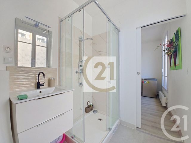 Appartement F3 à vendre - 3 pièces - 53.25 m2 - IVRY SUR SEINE - 94 - ILE-DE-FRANCE - Century 21 Raspail