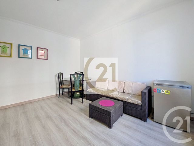 Appartement F3 à vendre - 3 pièces - 53.25 m2 - IVRY SUR SEINE - 94 - ILE-DE-FRANCE - Century 21 Raspail