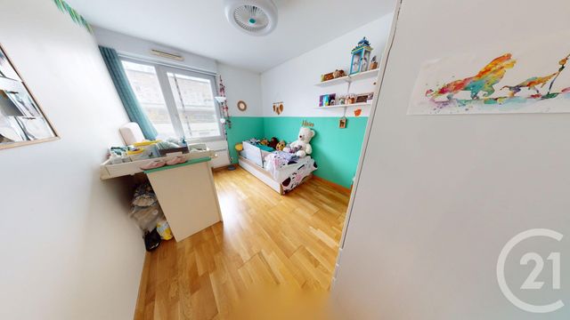 Appartement F3 à vendre - 3 pièces - 76.25 m2 - IVRY SUR SEINE - 94 - ILE-DE-FRANCE - Century 21 Raspail