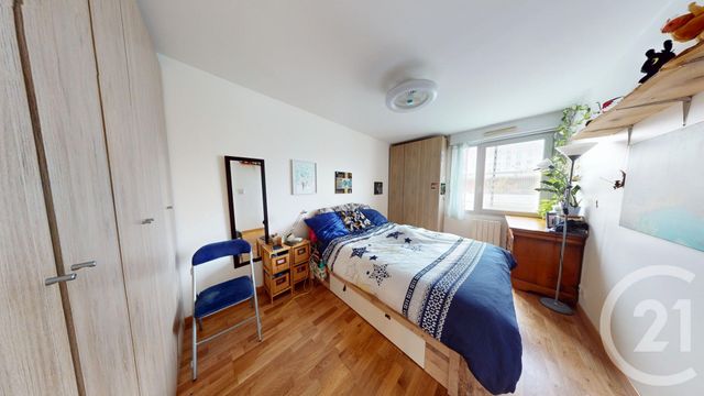 Appartement F3 à vendre - 3 pièces - 76.25 m2 - IVRY SUR SEINE - 94 - ILE-DE-FRANCE - Century 21 Raspail