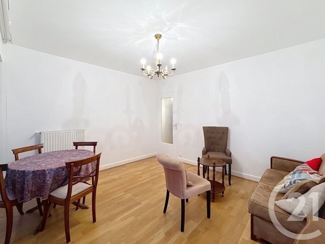 Appartement F2 à louer - 2 pièces - 42.0 m2 - IVRY SUR SEINE - 94 - ILE-DE-FRANCE - Century 21 Raspail