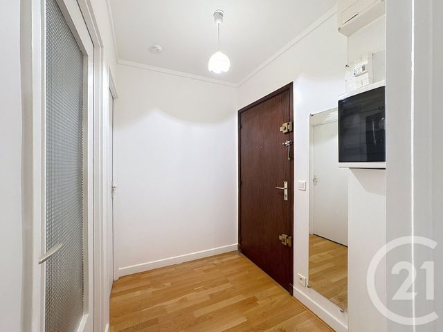 Appartement F2 à louer - 2 pièces - 42.0 m2 - IVRY SUR SEINE - 94 - ILE-DE-FRANCE - Century 21 Raspail