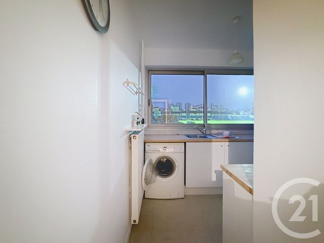 Appartement F2 à louer - 2 pièces - 42.0 m2 - IVRY SUR SEINE - 94 - ILE-DE-FRANCE - Century 21 Raspail