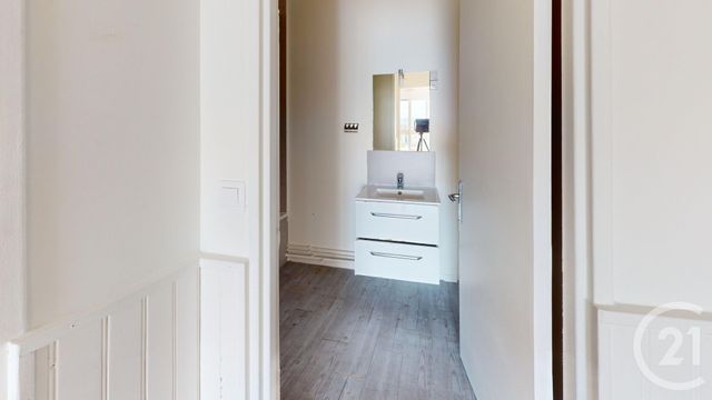 Appartement F3 à vendre - 3 pièces - 66.11 m2 - IVRY SUR SEINE - 94 - ILE-DE-FRANCE - Century 21 Raspail