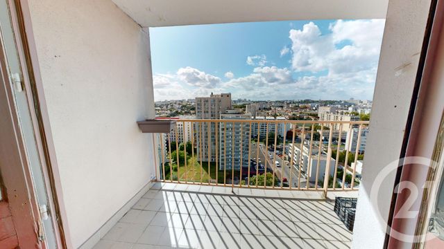 Appartement F3 à vendre - 3 pièces - 66.11 m2 - IVRY SUR SEINE - 94 - ILE-DE-FRANCE - Century 21 Raspail