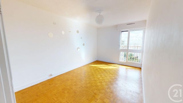 Appartement F3 à vendre - 3 pièces - 66.11 m2 - IVRY SUR SEINE - 94 - ILE-DE-FRANCE - Century 21 Raspail
