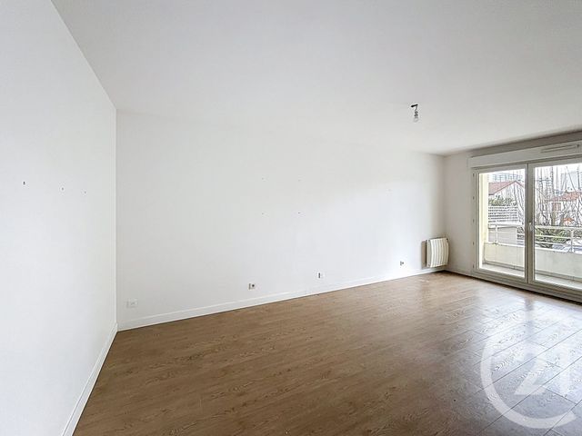 Appartement à vendre - 3 pièces - 66.98 m2 - IVRY SUR SEINE - 94 - ILE-DE-FRANCE - Century 21 Raspail