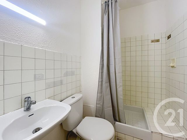 Appartement Studio à louer - 1 pièce - 24.7 m2 - VITRY SUR SEINE - 94 - ILE-DE-FRANCE - Century 21 Raspail