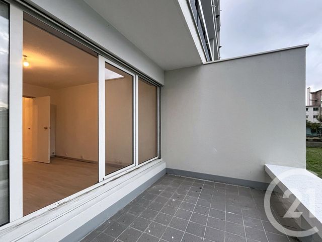 Appartement Studio à louer - 1 pièce - 24.7 m2 - VITRY SUR SEINE - 94 - ILE-DE-FRANCE - Century 21 Raspail
