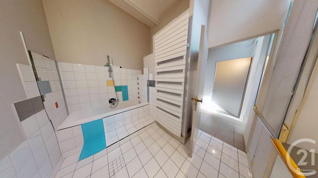 Appartement Loft à vendre - 3 pièces - 85.01 m2 - IVRY SUR SEINE - 94 - ILE-DE-FRANCE - Century 21 Raspail