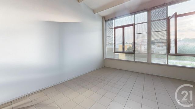 Appartement Loft à vendre - 3 pièces - 85.01 m2 - IVRY SUR SEINE - 94 - ILE-DE-FRANCE - Century 21 Raspail