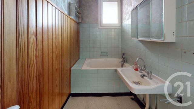 Appartement F2 à vendre - 2 pièces - 40.43 m2 - VITRY SUR SEINE - 94 - ILE-DE-FRANCE - Century 21 Raspail