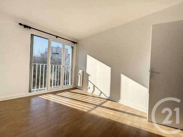 Appartement F3 à louer - 3 pièces - 62.33 m2 - IVRY SUR SEINE - 94 - ILE-DE-FRANCE - Century 21 Raspail
