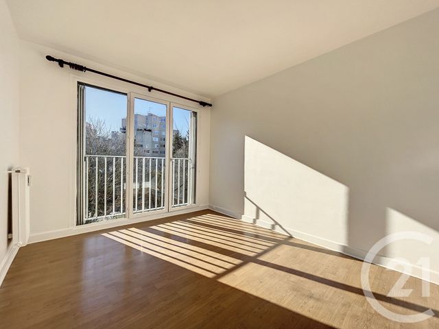 Appartement F3 à louer - 3 pièces - 62.33 m2 - IVRY SUR SEINE - 94 - ILE-DE-FRANCE - Century 21 Raspail