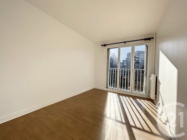 Appartement F3 à louer - 3 pièces - 62.33 m2 - IVRY SUR SEINE - 94 - ILE-DE-FRANCE - Century 21 Raspail