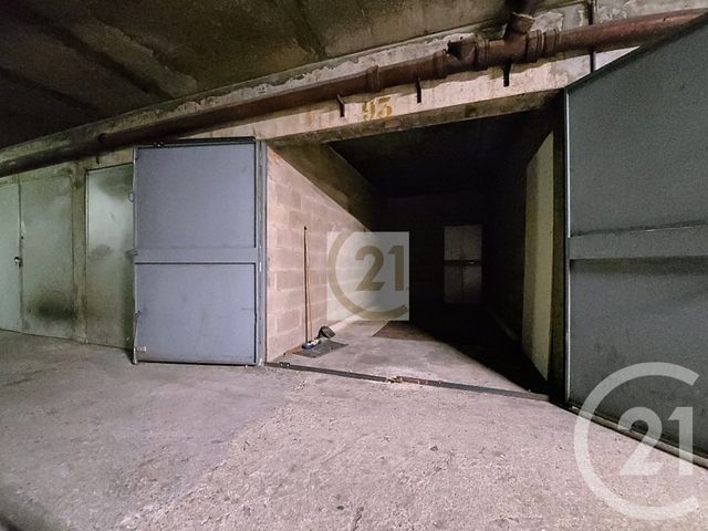 parking à vendre - 12.42 m2 - IVRY SUR SEINE - 94 - ILE-DE-FRANCE - Century 21 Raspail
