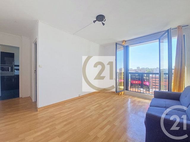 Appartement F3 à vendre - 2 pièces - 40.0 m2 - IVRY SUR SEINE - 94 - ILE-DE-FRANCE - Century 21 Raspail
