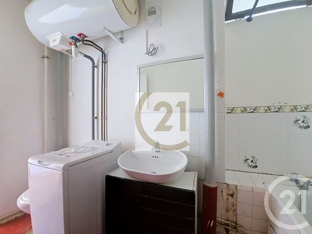 Appartement F3 à vendre - 2 pièces - 40.0 m2 - IVRY SUR SEINE - 94 - ILE-DE-FRANCE - Century 21 Raspail