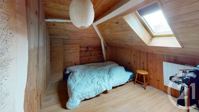 Appartement F2 à vendre - 2 pièces - 52.65 m2 - IVRY SUR SEINE - 94 - ILE-DE-FRANCE - Century 21 Raspail