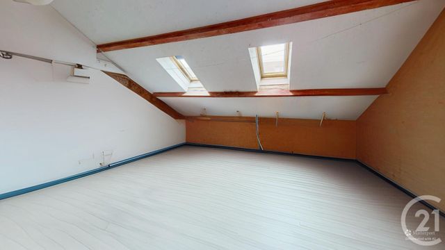 Appartement F2 à vendre - 2 pièces - 52.65 m2 - IVRY SUR SEINE - 94 - ILE-DE-FRANCE - Century 21 Raspail