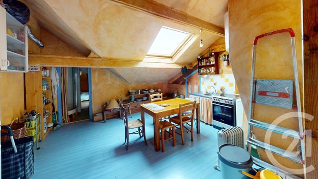 Appartement F2 à vendre - 2 pièces - 52.65 m2 - IVRY SUR SEINE - 94 - ILE-DE-FRANCE - Century 21 Raspail