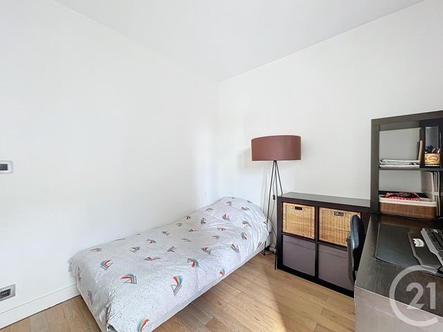 Appartement F3 à vendre - 3 pièces - 46.49 m2 - IVRY SUR SEINE - 94 - ILE-DE-FRANCE - Century 21 Raspail