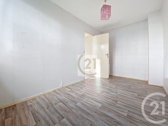 Appartement F3 à vendre - 3 pièces - 53.81 m2 - IVRY SUR SEINE - 94 - ILE-DE-FRANCE - Century 21 Raspail