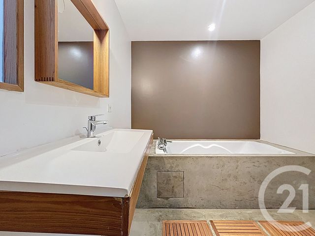 Appartement F3 à vendre - 3 pièces - 78.0 m2 - IVRY SUR SEINE - 94 - ILE-DE-FRANCE - Century 21 Raspail