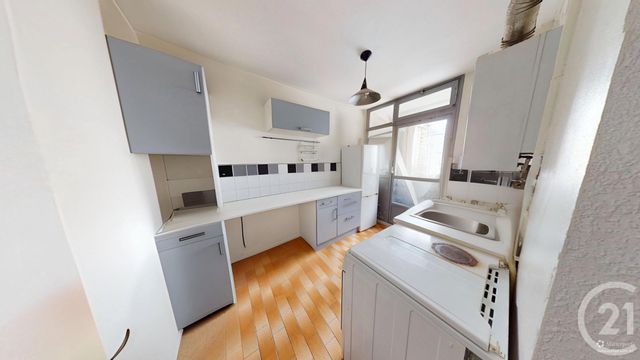 Appartement F2 à vendre - 2 pièces - 38.81 m2 - IVRY SUR SEINE - 94 - ILE-DE-FRANCE - Century 21 Raspail