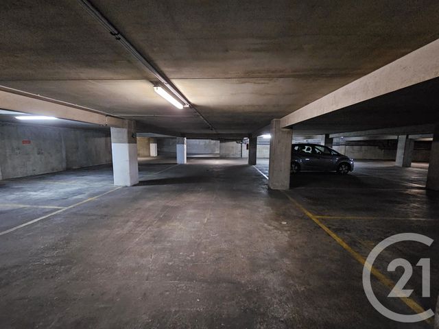 parking à vendre - 13.5 m2 - IVRY SUR SEINE - 94 - ILE-DE-FRANCE - Century 21 Raspail