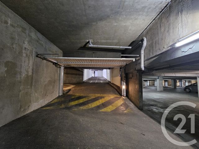 parking à vendre - 13.5 m2 - IVRY SUR SEINE - 94 - ILE-DE-FRANCE - Century 21 Raspail