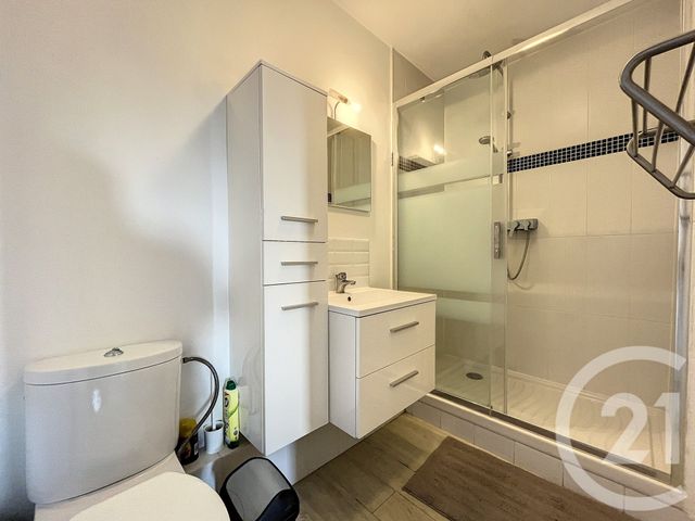 Appartement F2 à louer - 2 pièces - 42.16 m2 - VITRY SUR SEINE - 94 - ILE-DE-FRANCE - Century 21 Raspail