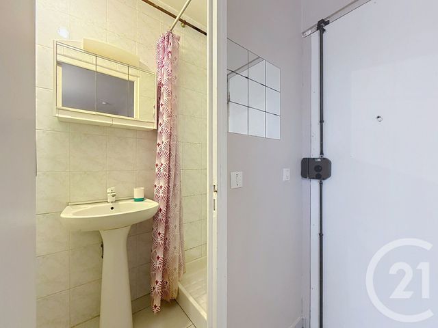 Appartement Studio à vendre - 1 pièce - 17.32 m2 - IVRY SUR SEINE - 94 - ILE-DE-FRANCE - Century 21 Raspail
