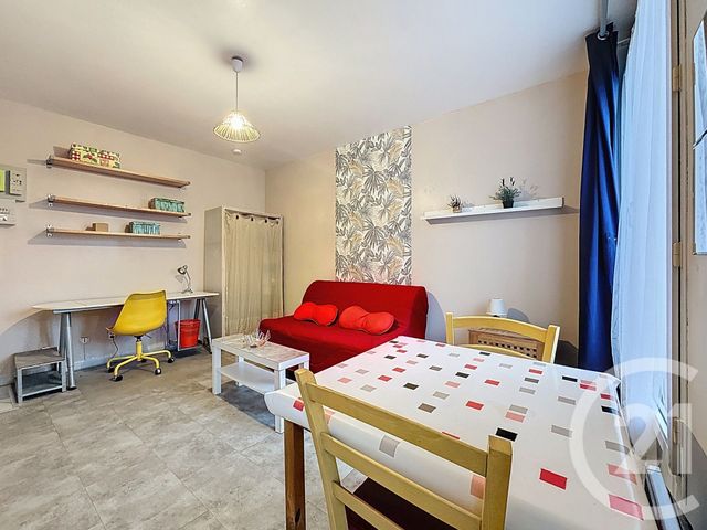 Appartement Studio à vendre - 1 pièce - 17.32 m2 - IVRY SUR SEINE - 94 - ILE-DE-FRANCE - Century 21 Raspail