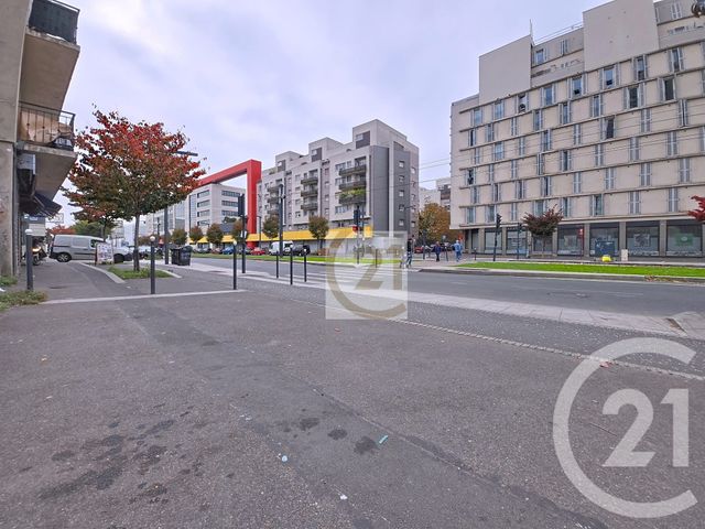 parking à vendre - 12.42 m2 - IVRY SUR SEINE - 94 - ILE-DE-FRANCE - Century 21 Raspail