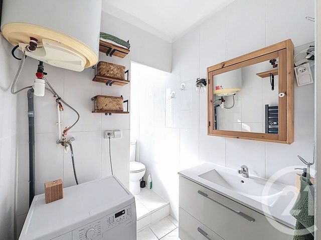 Appartement F2 à vendre - 2 pièces - 39.24 m2 - IVRY SUR SEINE - 94 - ILE-DE-FRANCE - Century 21 Raspail