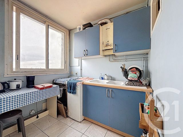 Appartement à vendre - 2 pièces - 36.5 m2 - IVRY SUR SEINE - 94 - ILE-DE-FRANCE - Century 21 Raspail