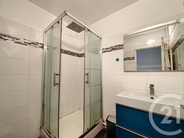 Appartement F3 à louer - 3 pièces - 67.83 m2 - IVRY SUR SEINE - 94 - ILE-DE-FRANCE - Century 21 Raspail