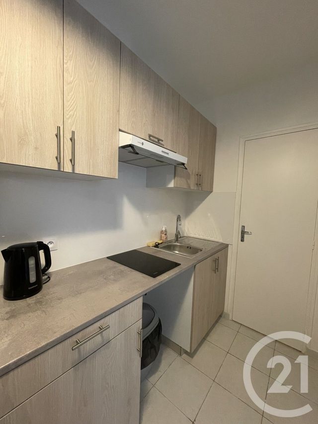 Appartement Studio à louer - 1 pièce - 22.13 m2 - IVRY SUR SEINE - 94 - ILE-DE-FRANCE - Century 21 Raspail